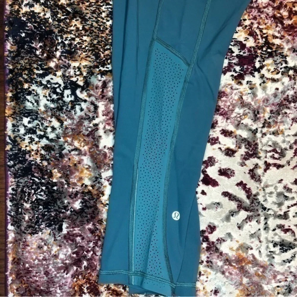 NWOT | lululemon | Blue Leggings